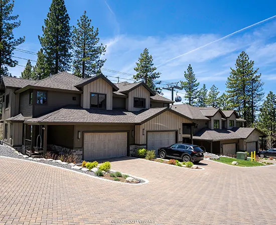 4 Bedroom 4 Bedroom